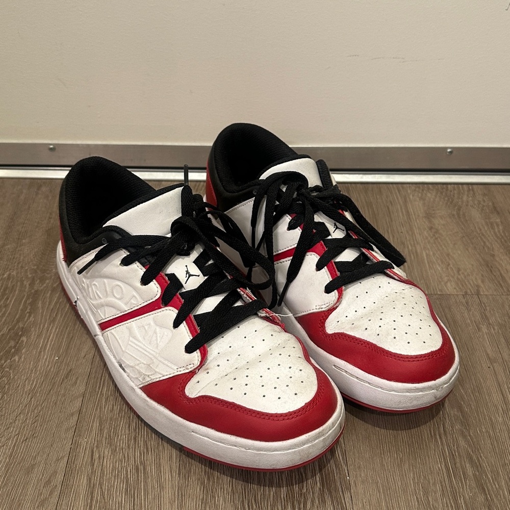 Men Jordan Nike Dv5141 varsity shoes size 9